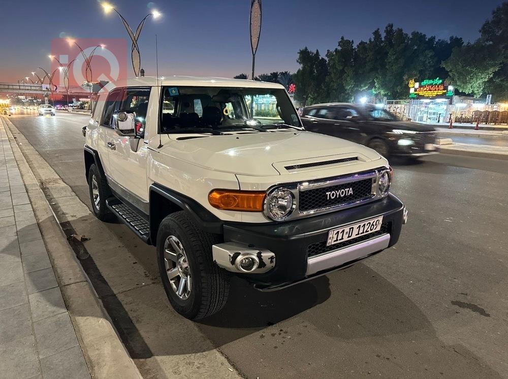 تويوتا إف جي كروزر